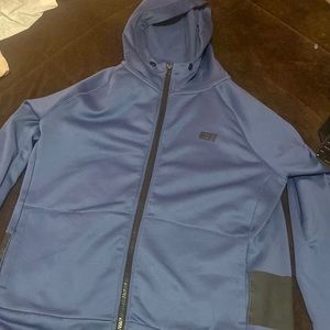 Women’s medium workout no sweat water wicking sweater. Never been worn.